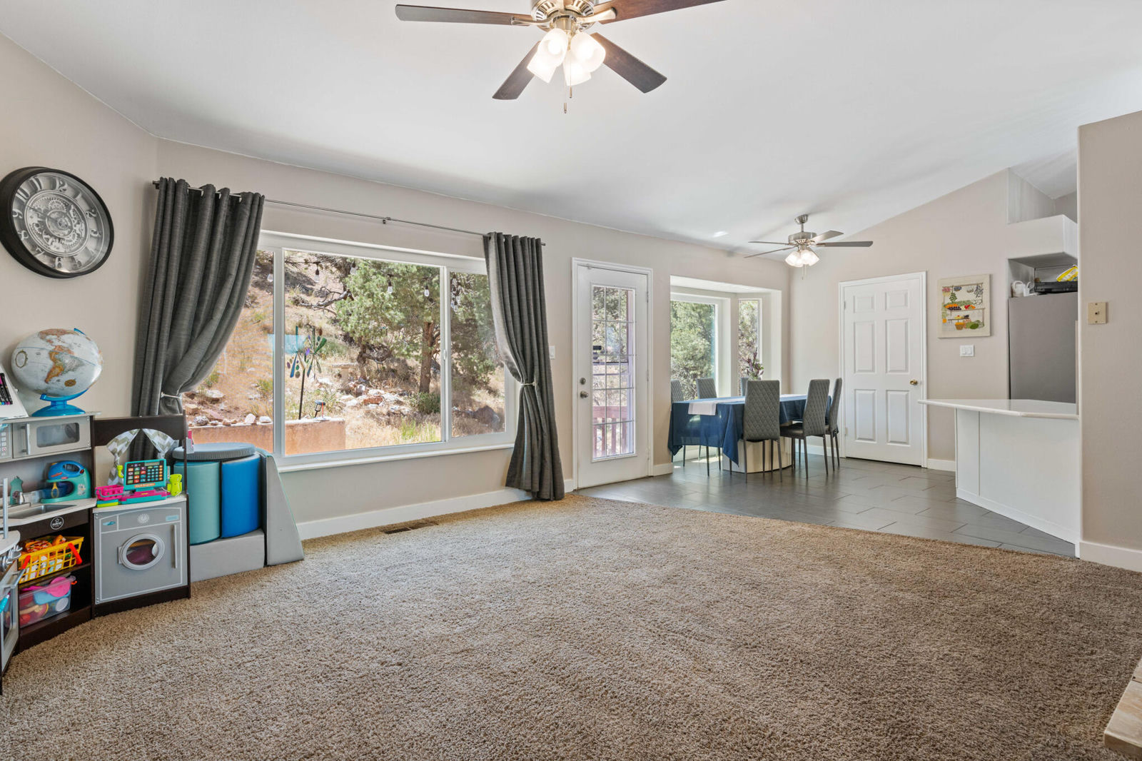 790 E Fiddlers Canyon RD, Cedar City, photo 6 of 36