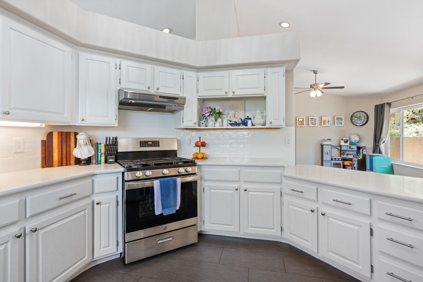 790 E Fiddlers Canyon RD, Cedar City, photo 10 of 36