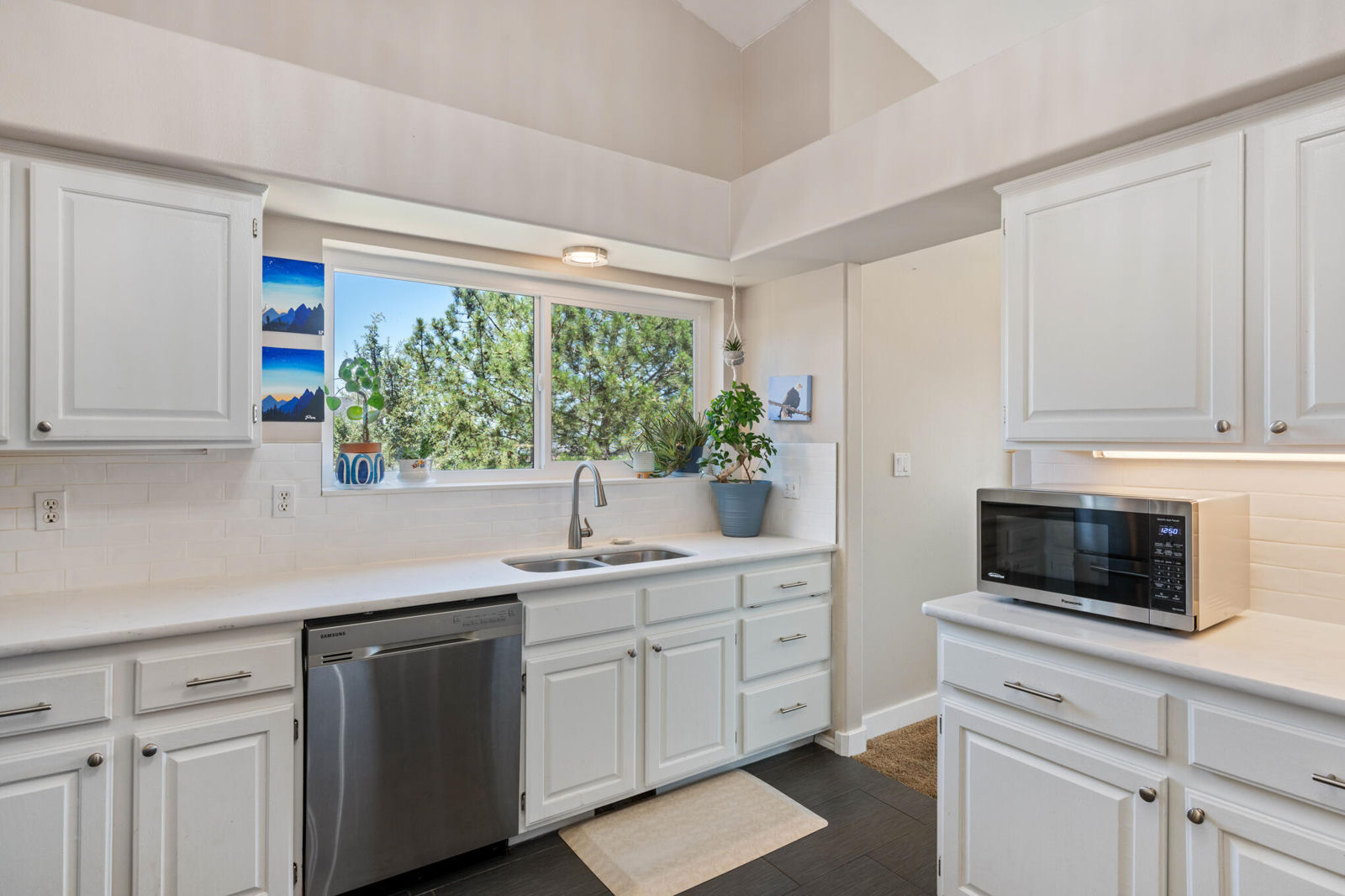 790 E Fiddlers Canyon RD, Cedar City, photo 13 of 36