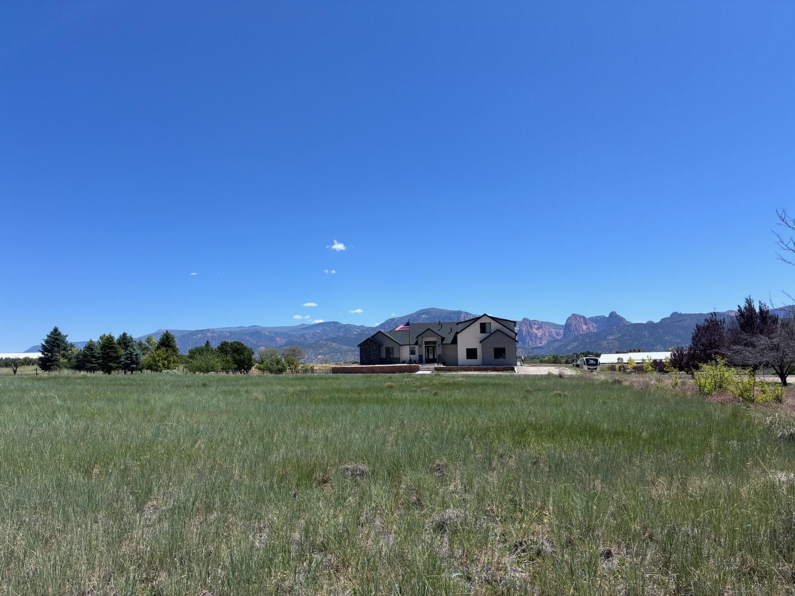 646 S 800 E, New Harmony, photo 8 of 10