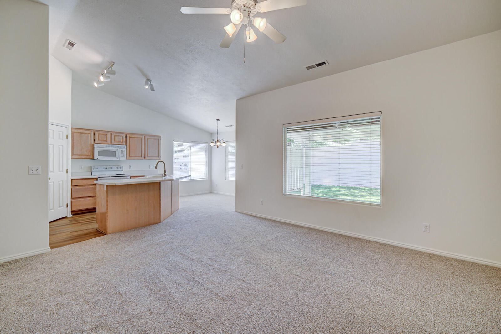 210 N MALL DR, 119, St George, photo 6 of 45