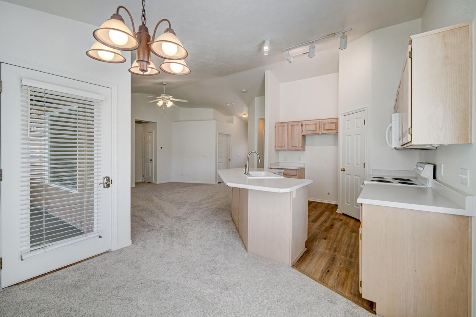 210 N MALL DR, 119, St George, photo 7 of 45