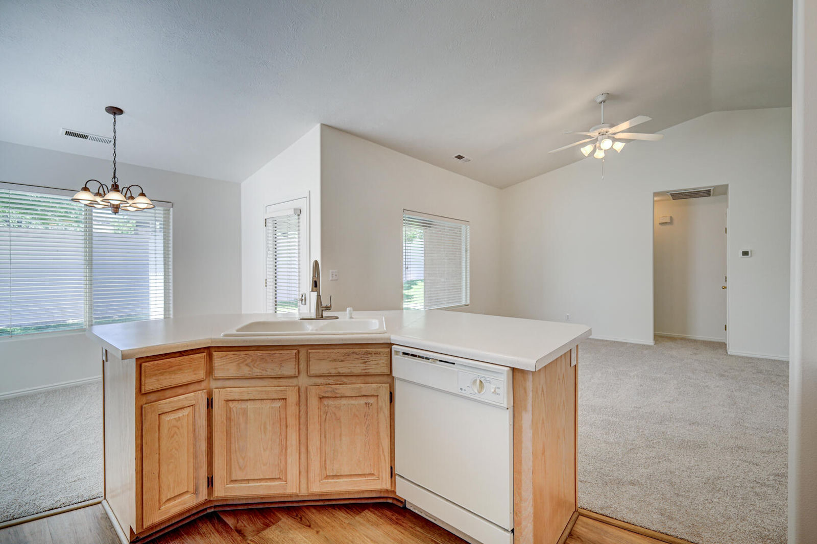 210 N MALL DR, 119, St George, photo 5 of 45