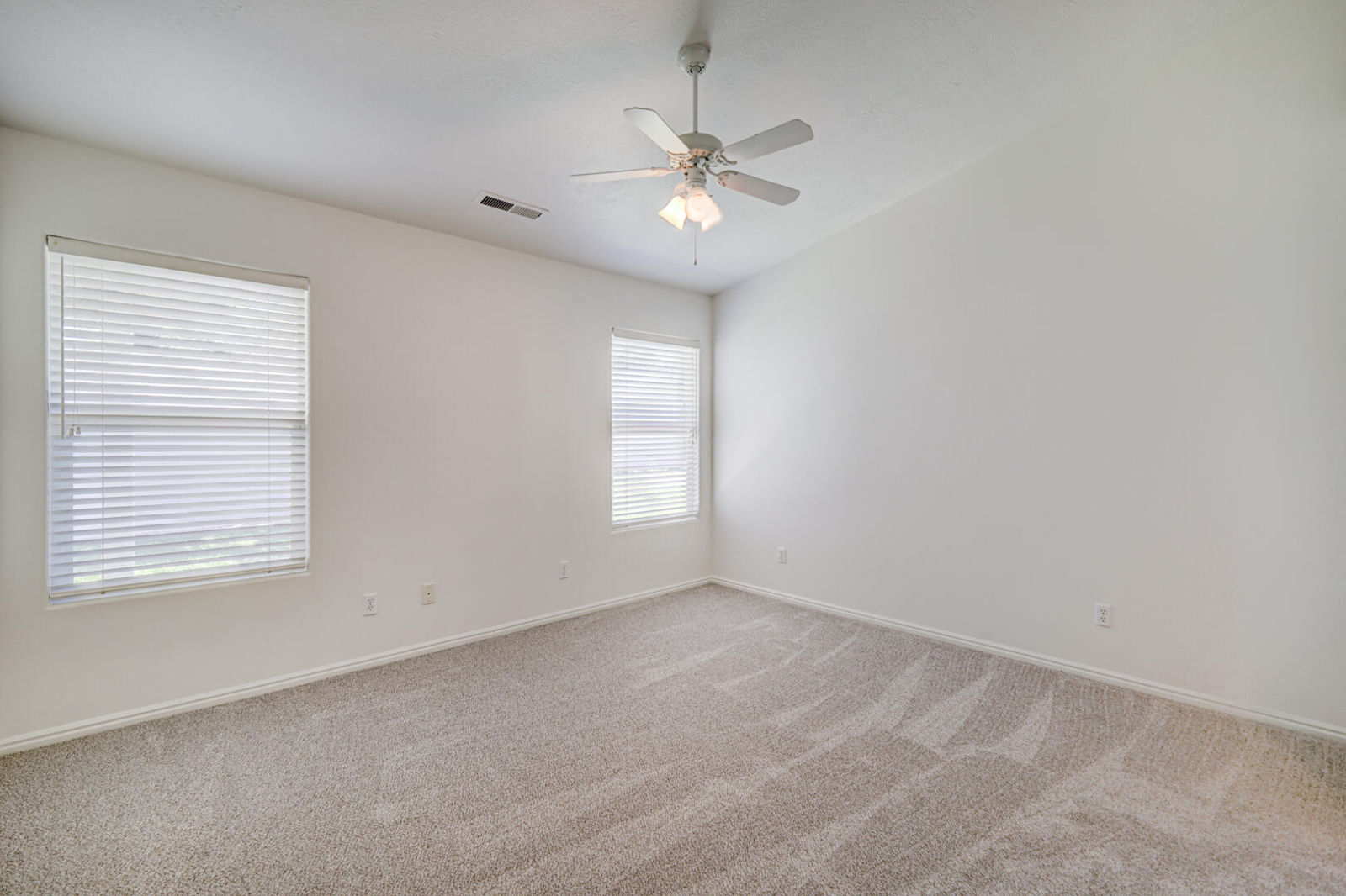 210 N MALL DR, 119, St George, photo 16 of 45