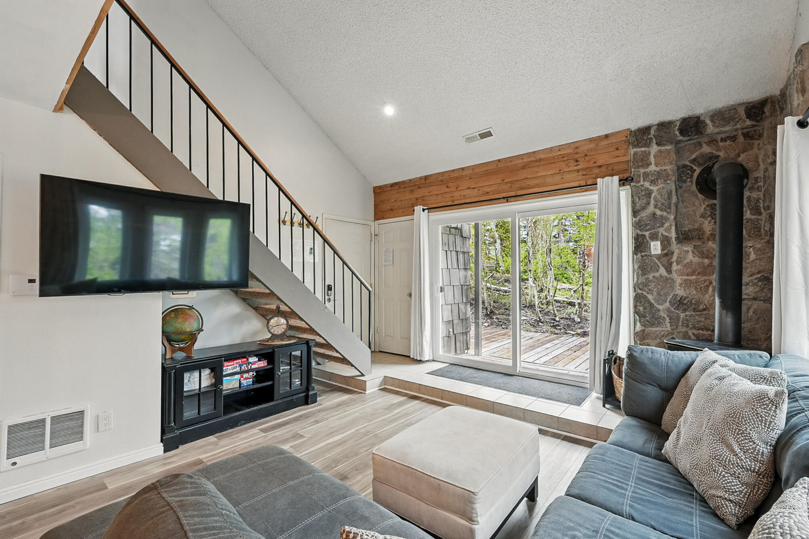 286 W Eagles Roost ST, #C-107, Brian Head, photo 4 of 33