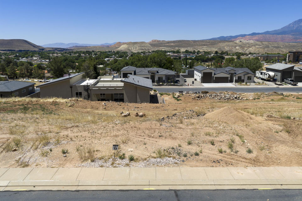 405 N 250 E, La Verkin
