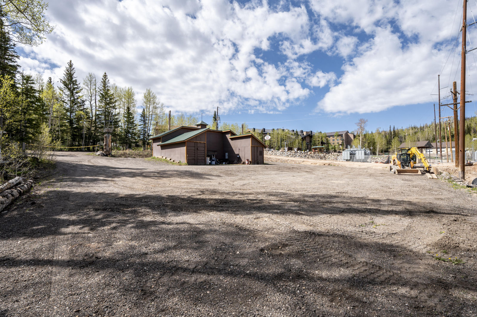 539 N Half Circle DR, Brian Head, photo 3 of 19
