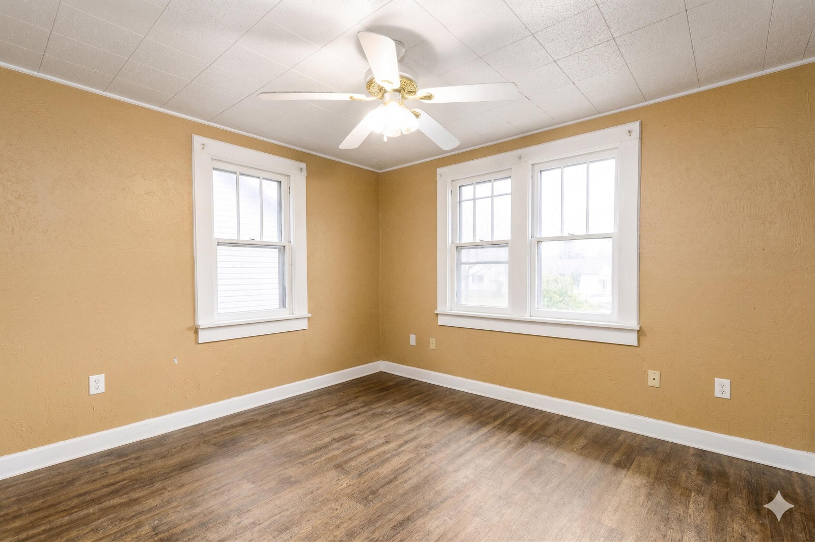 409 S 300 W, Cedar City, photo 7 of 27