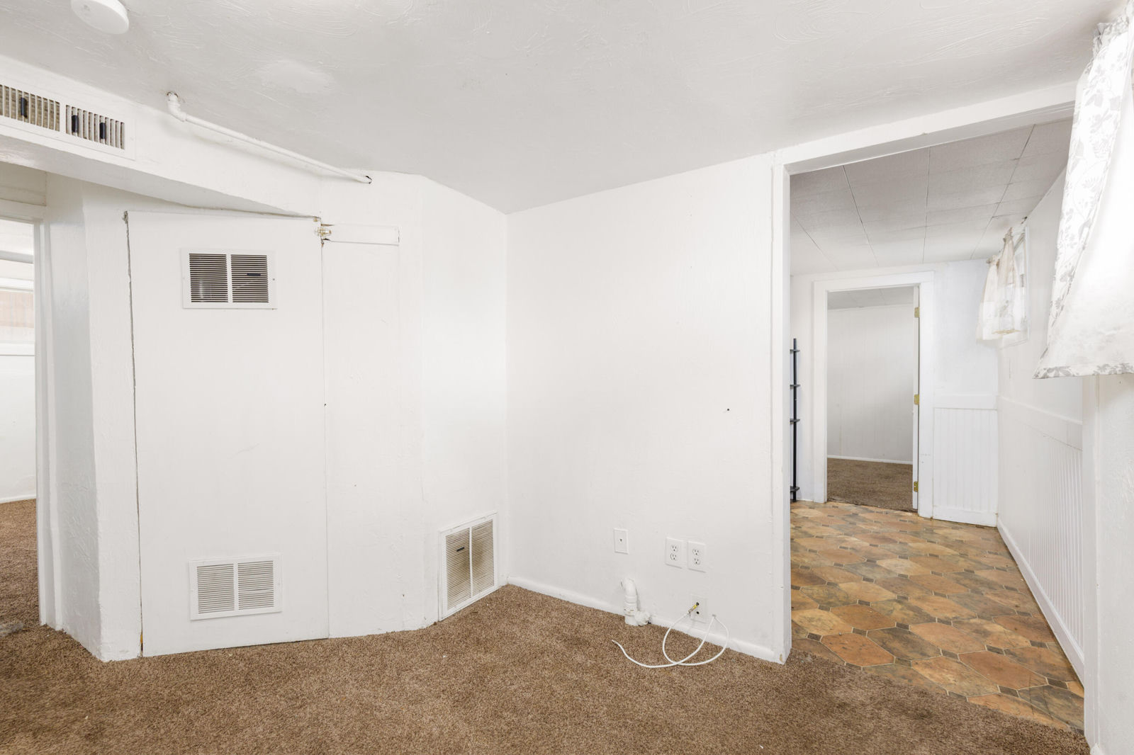 409 S 300 W, Cedar City, photo 16 of 27