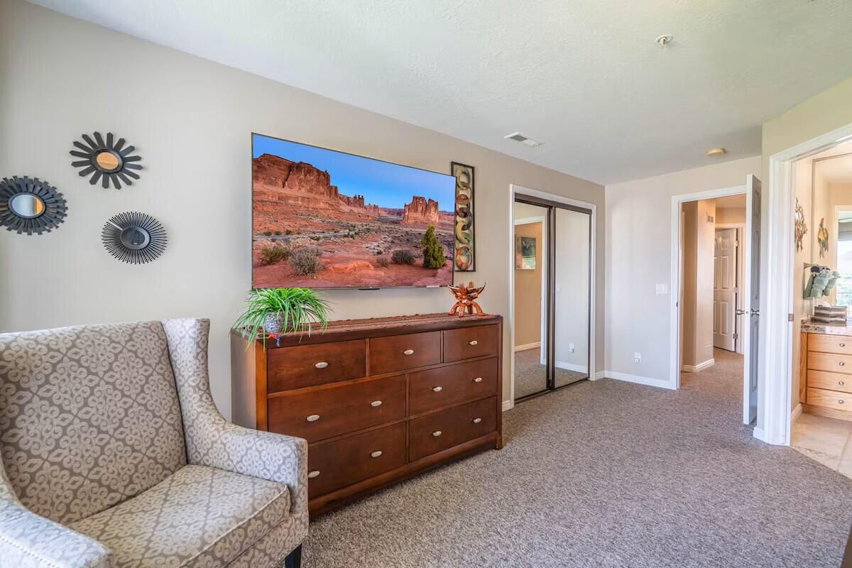 1845 W Canyon View DR, 608, St George, photo 8 of 26