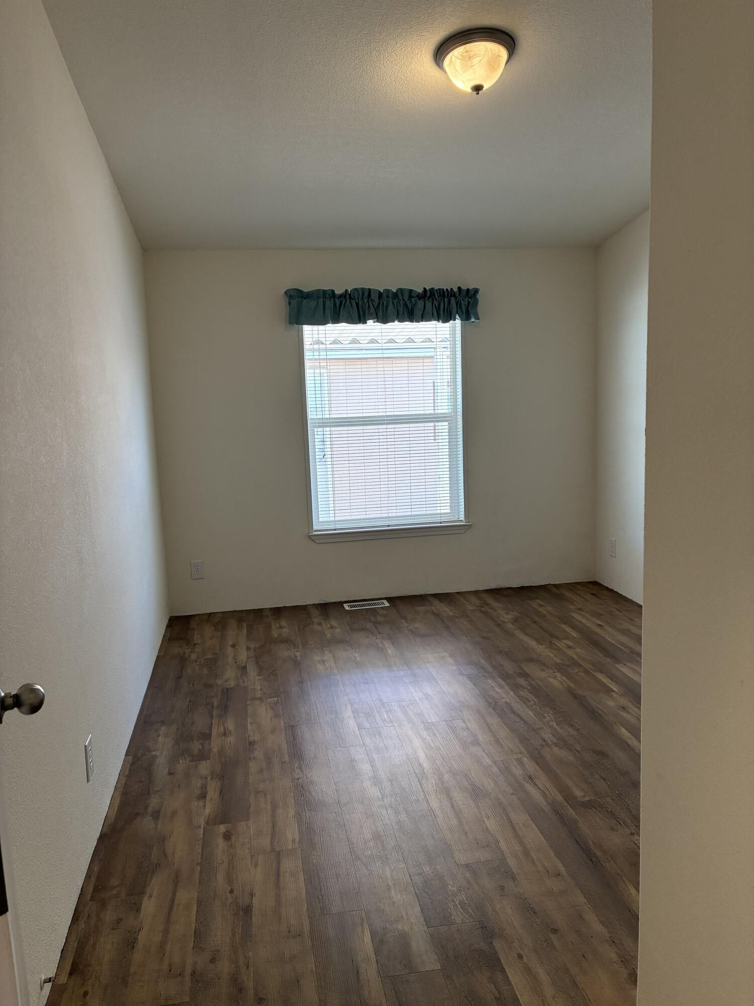3825 W 20 N, Hurricane, photo 19 of 46