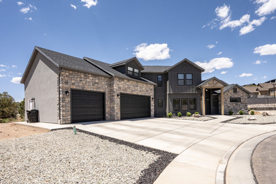 1918 S Oak Springs CIR, Cedar City, photo 3