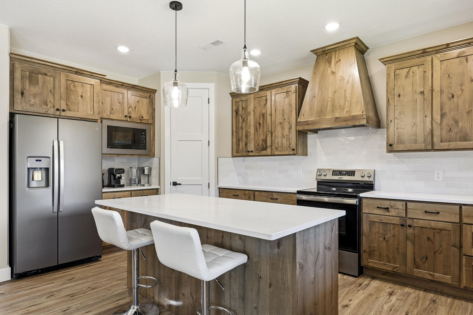 1918 S Oak Springs CIR, Cedar City, photo 13 of 72
