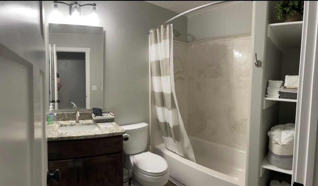 410 S 1200 E, Panguitch, photo 34 of 49
