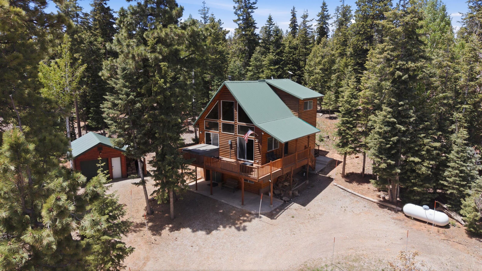 3375 N Arapaho DR, Duck Creek Village, photo 2 of 48