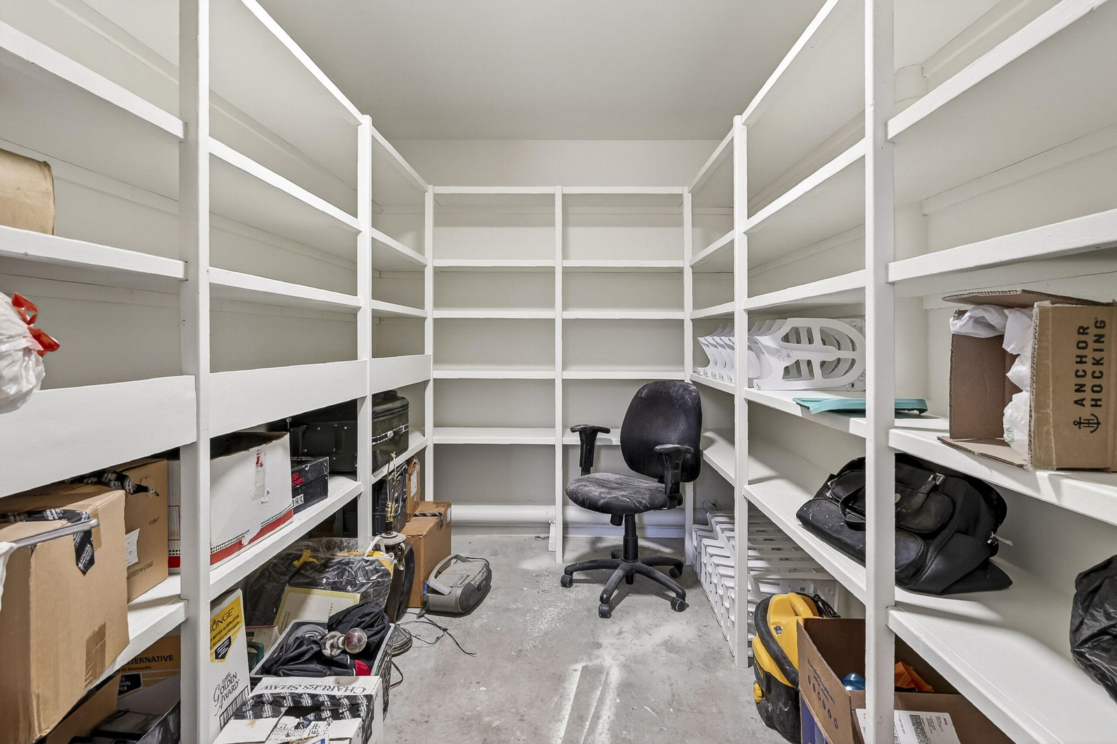 124 S 100 West ST, Enterprise, photo 15 of 59