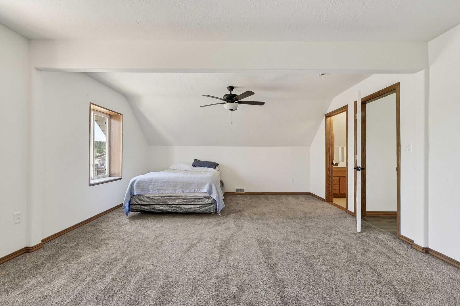 124 S 100 West ST, Enterprise, photo 23 of 59