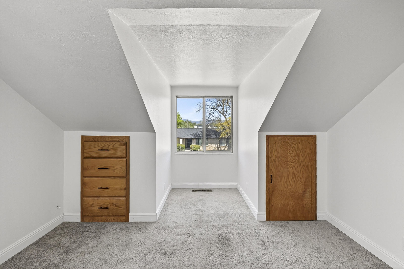 124 S 100 West ST, Enterprise, photo 43 of 59
