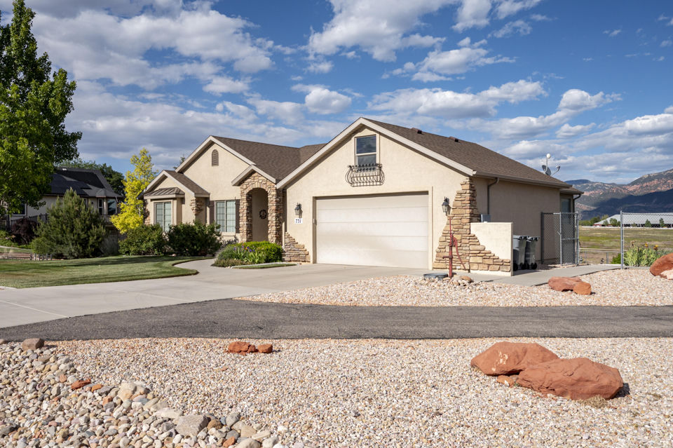 731 S 800 E, New Harmony, photo 2