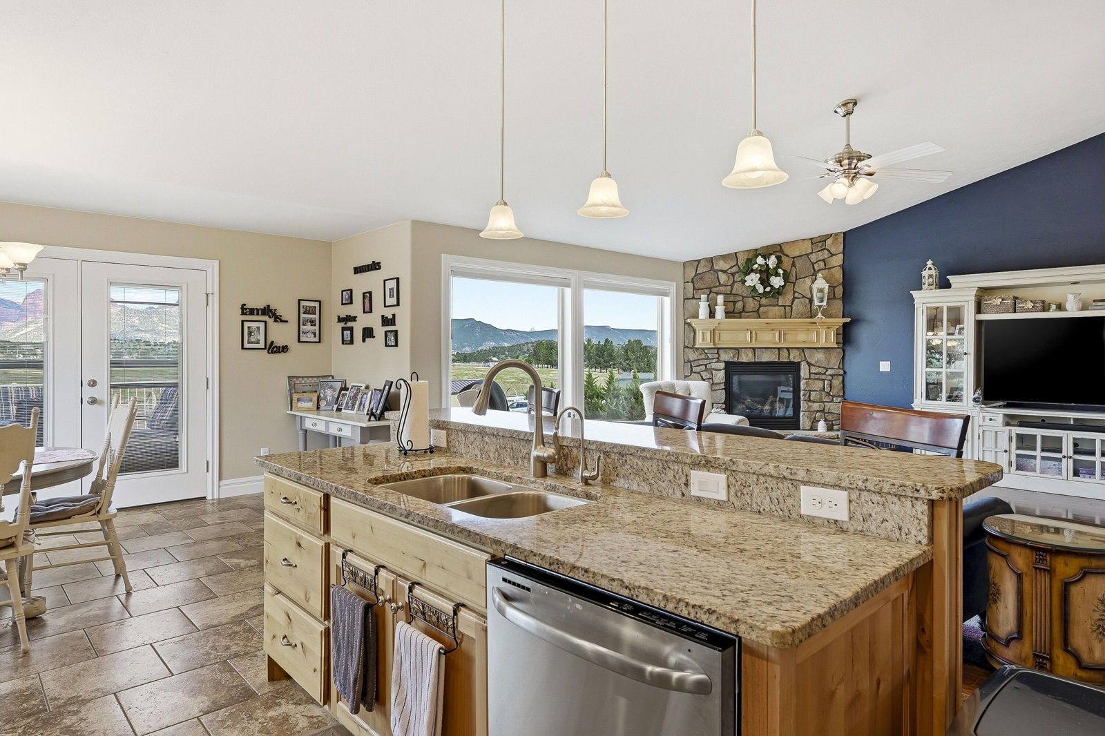 731 S 800 E, New Harmony, photo 15 of 76