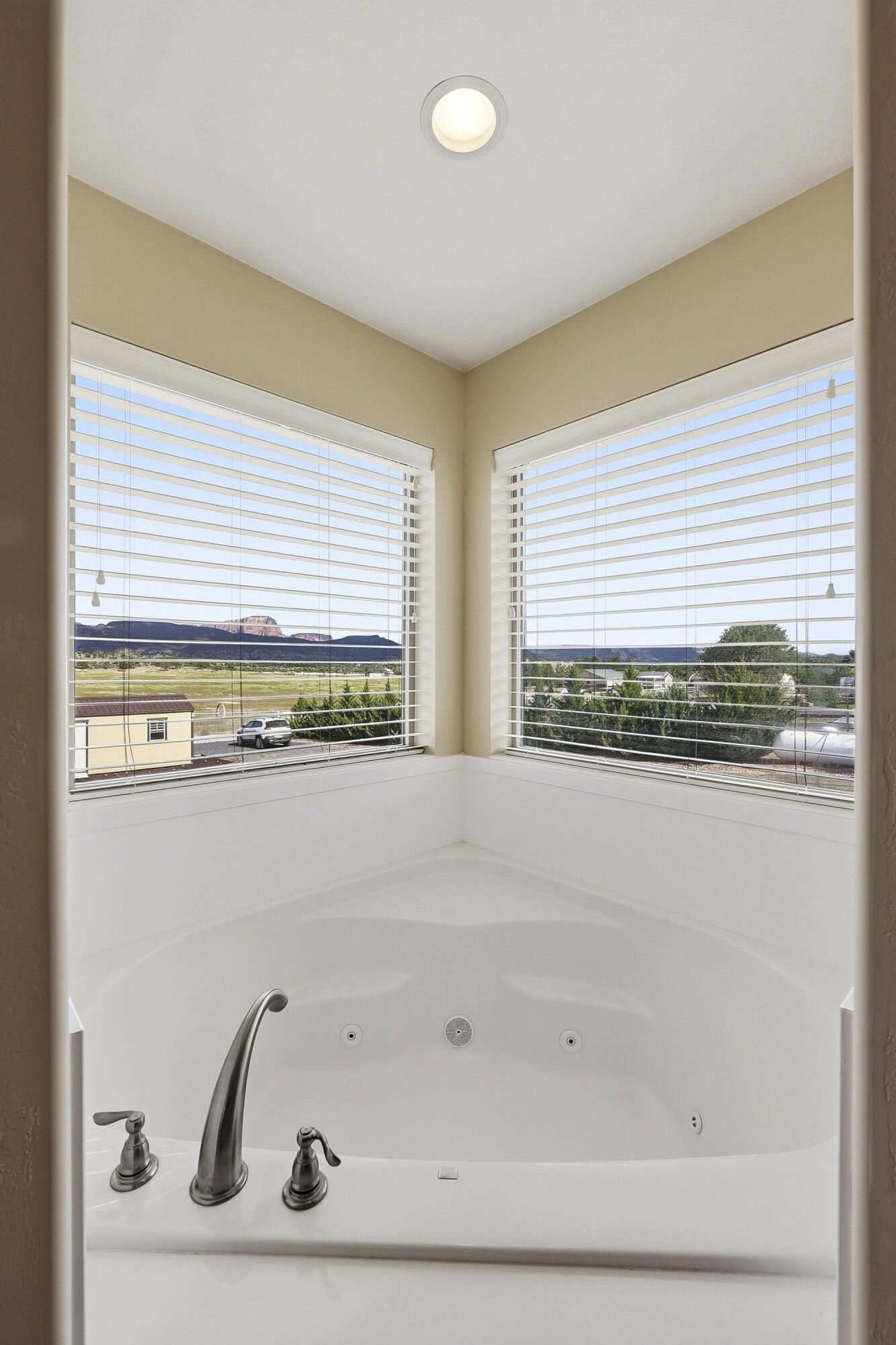 731 S 800 E, New Harmony, photo 30 of 76