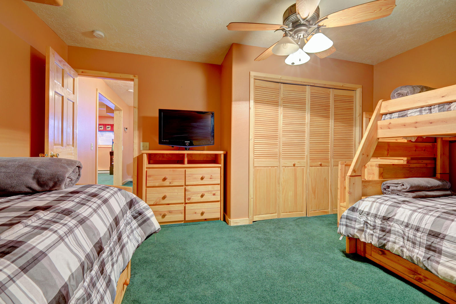 4055 N Wyatt Earp LN, Duck Creek Village, photo 40 of 41