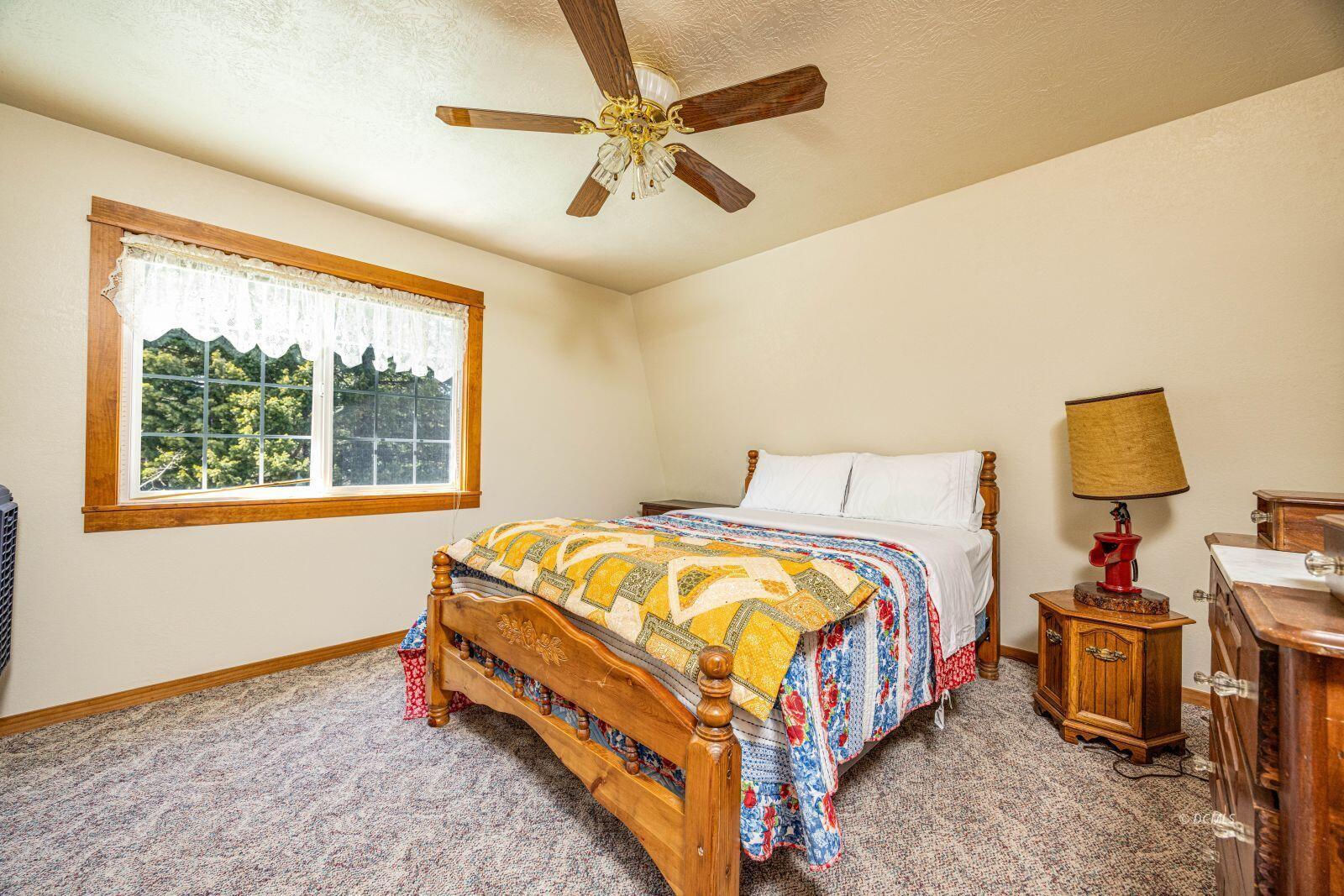 795 E Cedar Mountain DR, Duck Creek Village, photo 24 of 50