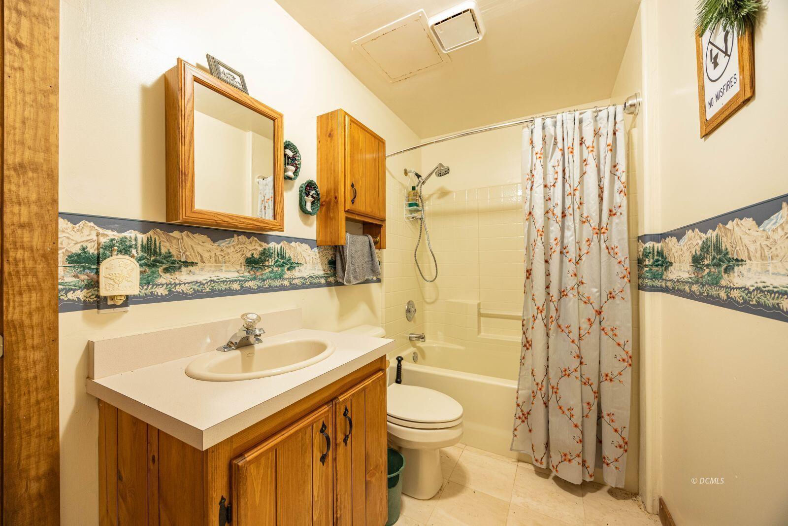 795 E Cedar Mountain DR, Duck Creek Village, photo 31 of 50