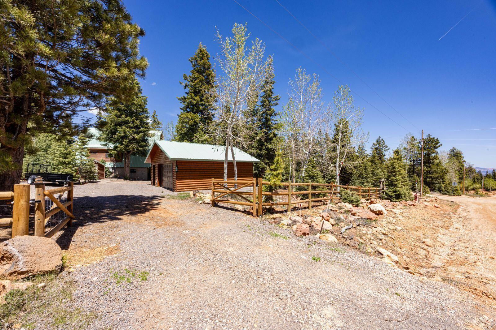 795 E Cedar Mountain DR, Duck Creek Village, photo 42 of 50
