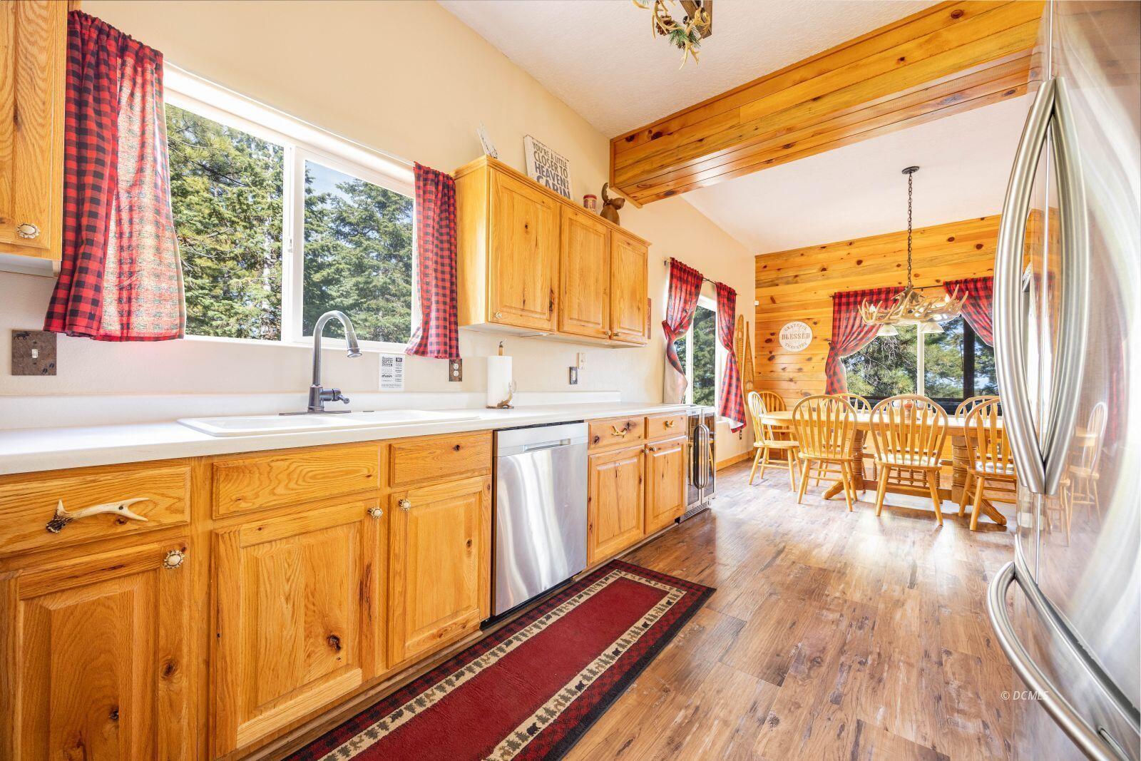 240 E Rim RD, Duck Creek Village, photo 7 of 44