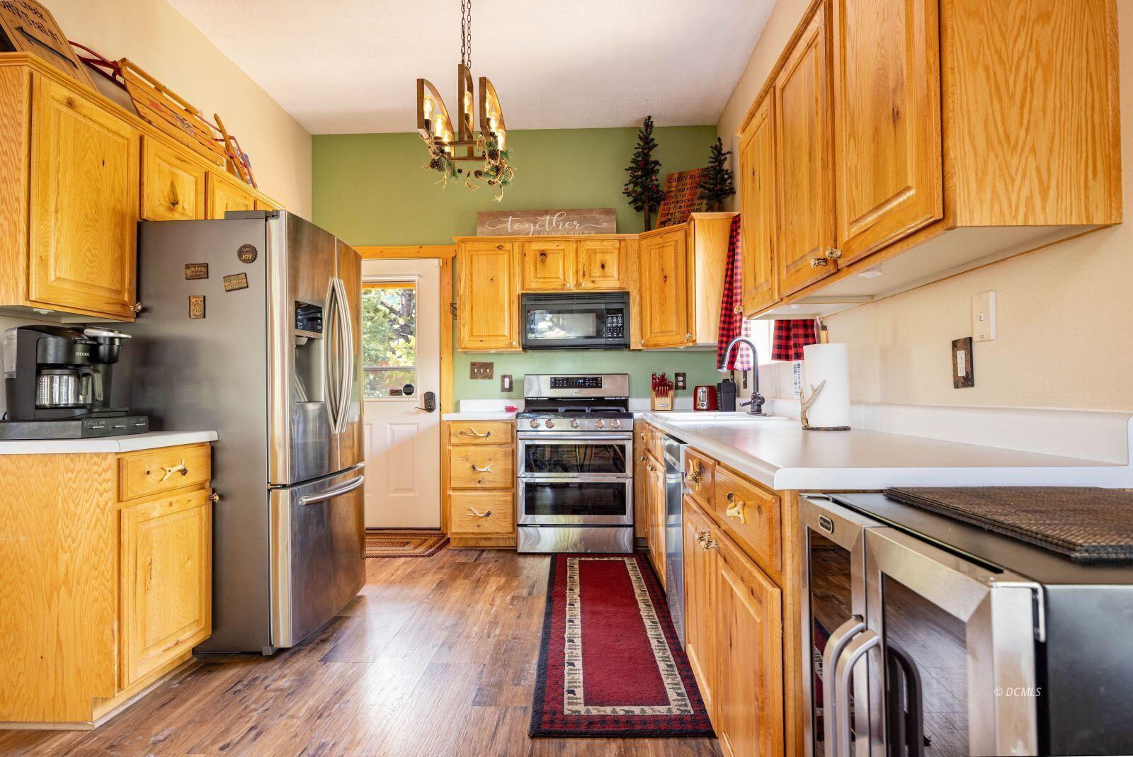 240 E Rim RD, Duck Creek Village, photo 9 of 44