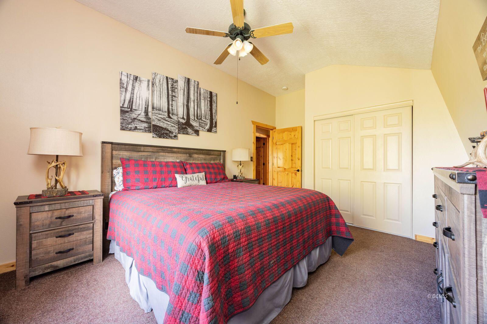 240 E Rim RD, Duck Creek Village, photo 21 of 44