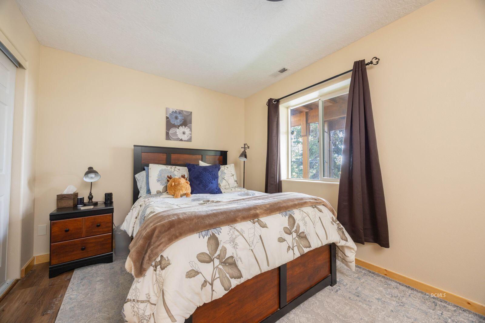 240 E Rim RD, Duck Creek Village, photo 28 of 44