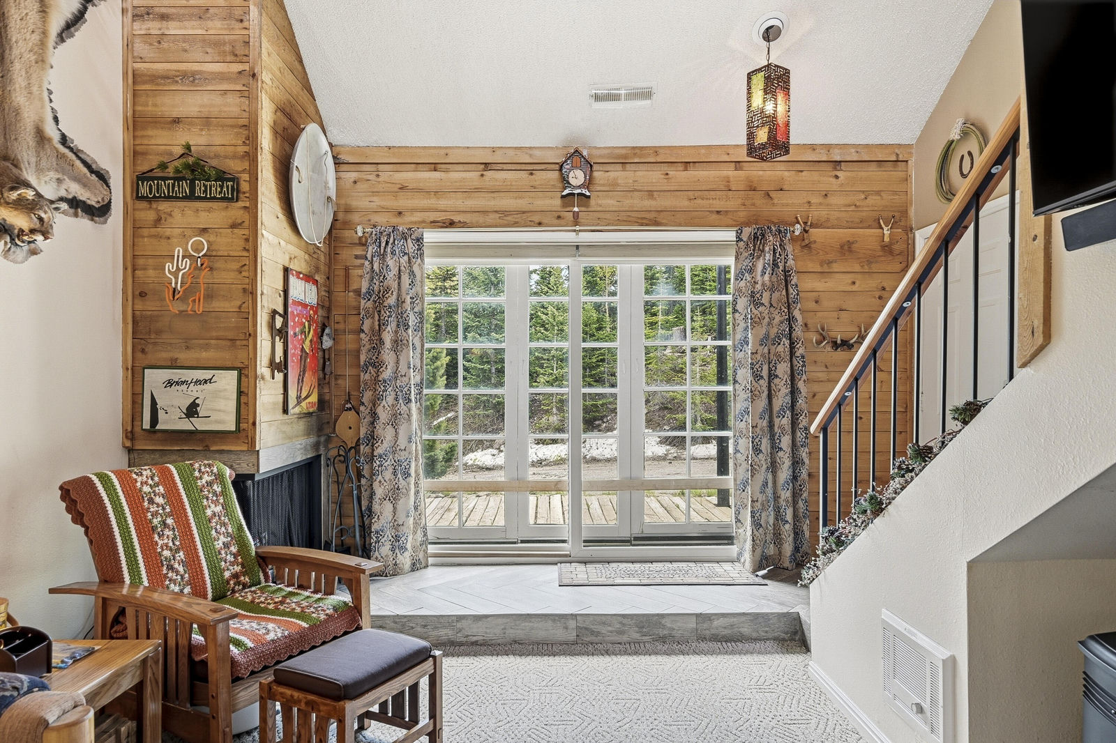 286 W Eagles Roost ST, D-104, Brian Head, photo 7 of 30