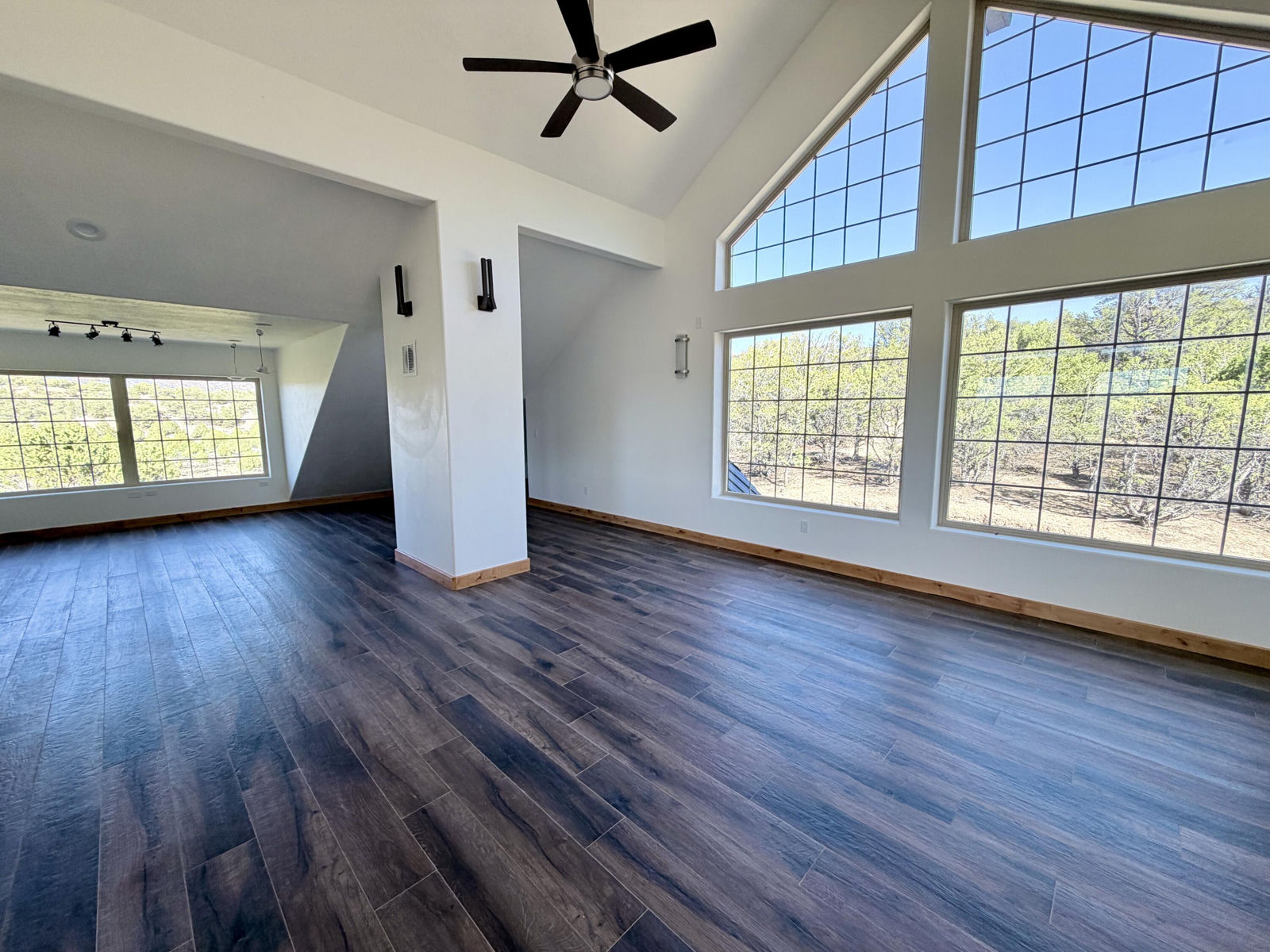 985 N Russel RD, Hatch, photo 10 of 43