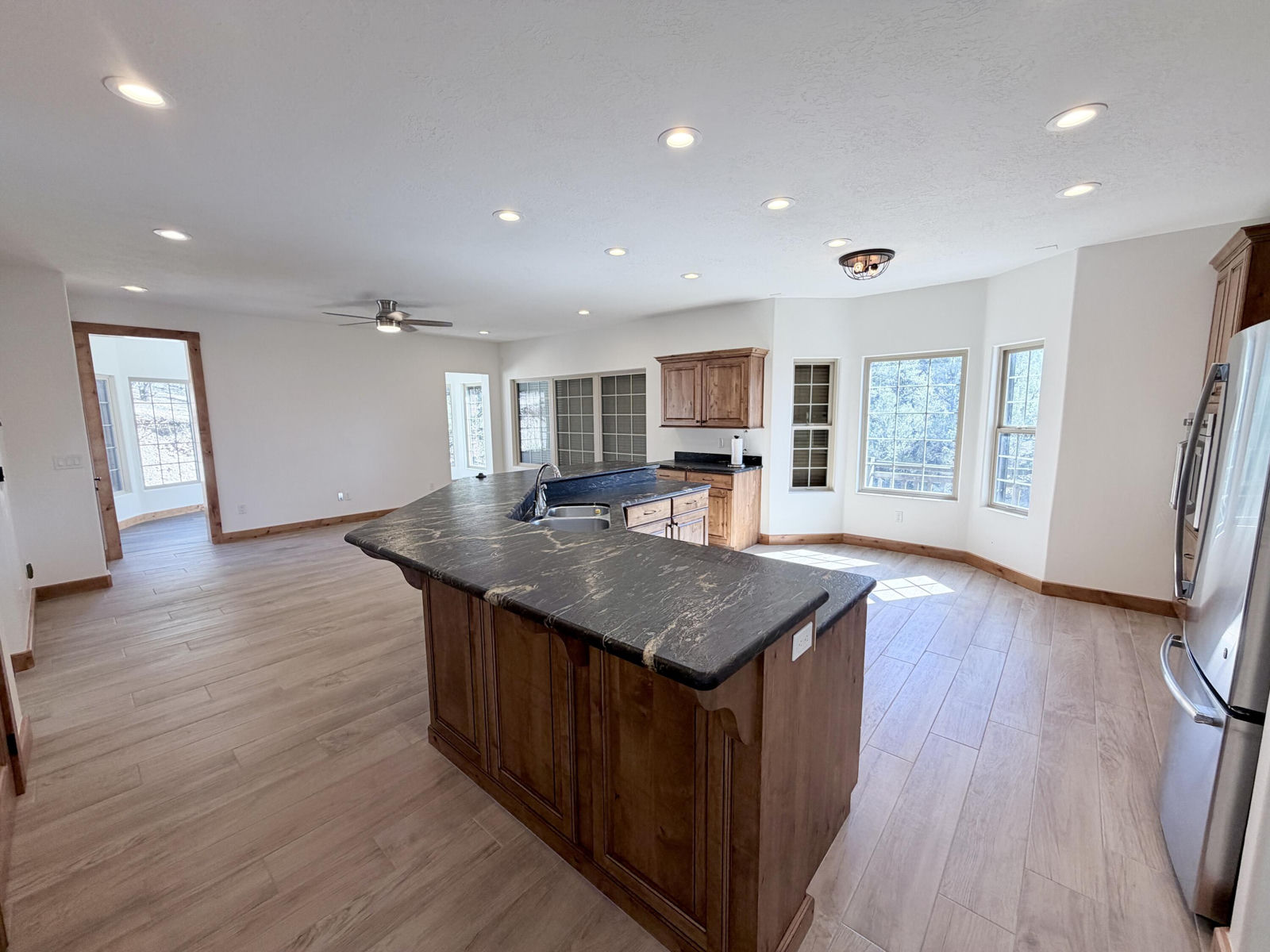 985 N Russel RD, Hatch, photo 11 of 43