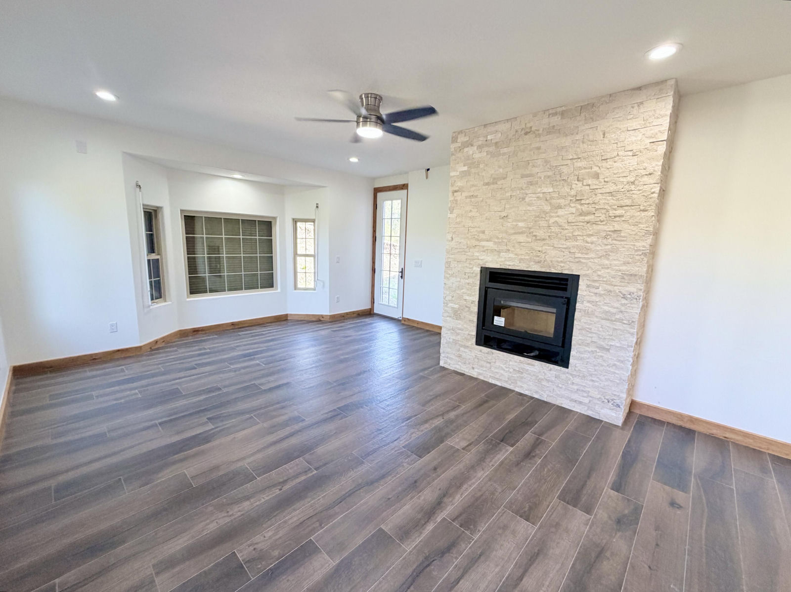 985 N Russel RD, Hatch, photo 14 of 43