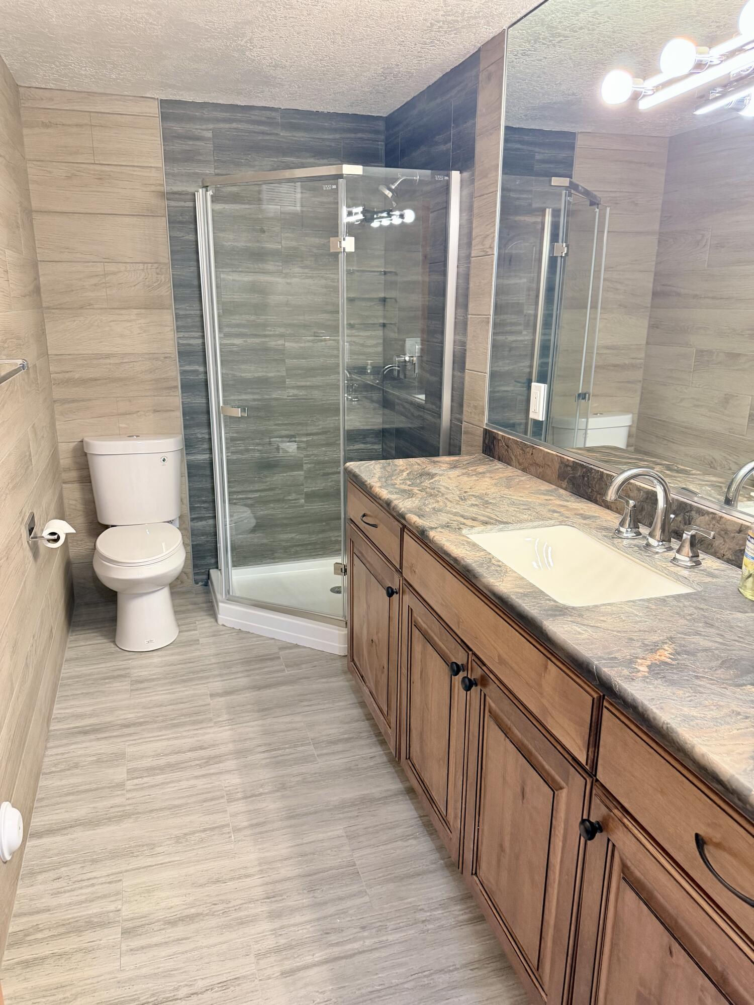 985 N Russel RD, Hatch, photo 18 of 43
