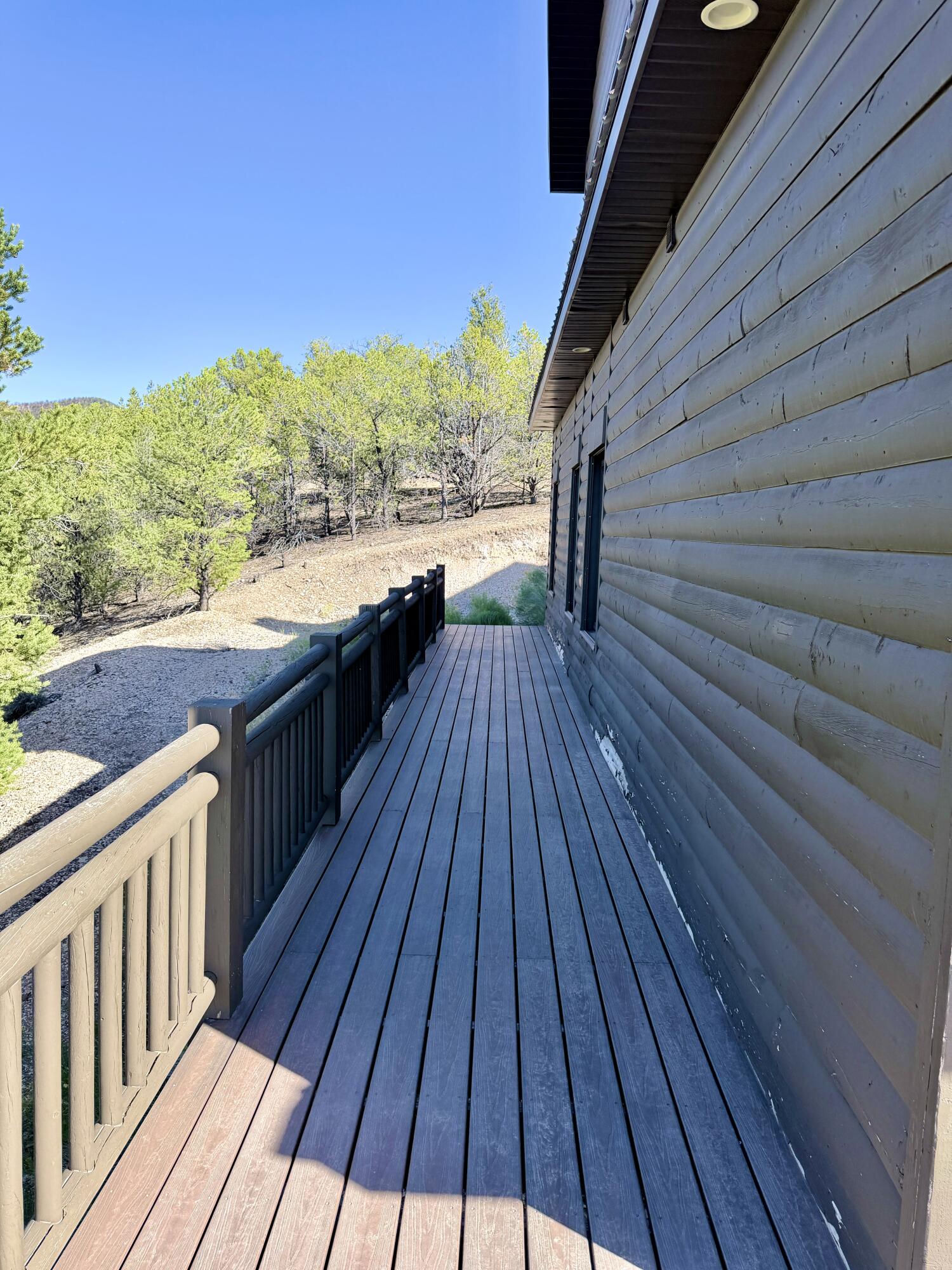 985 N Russel RD, Hatch, photo 33 of 43