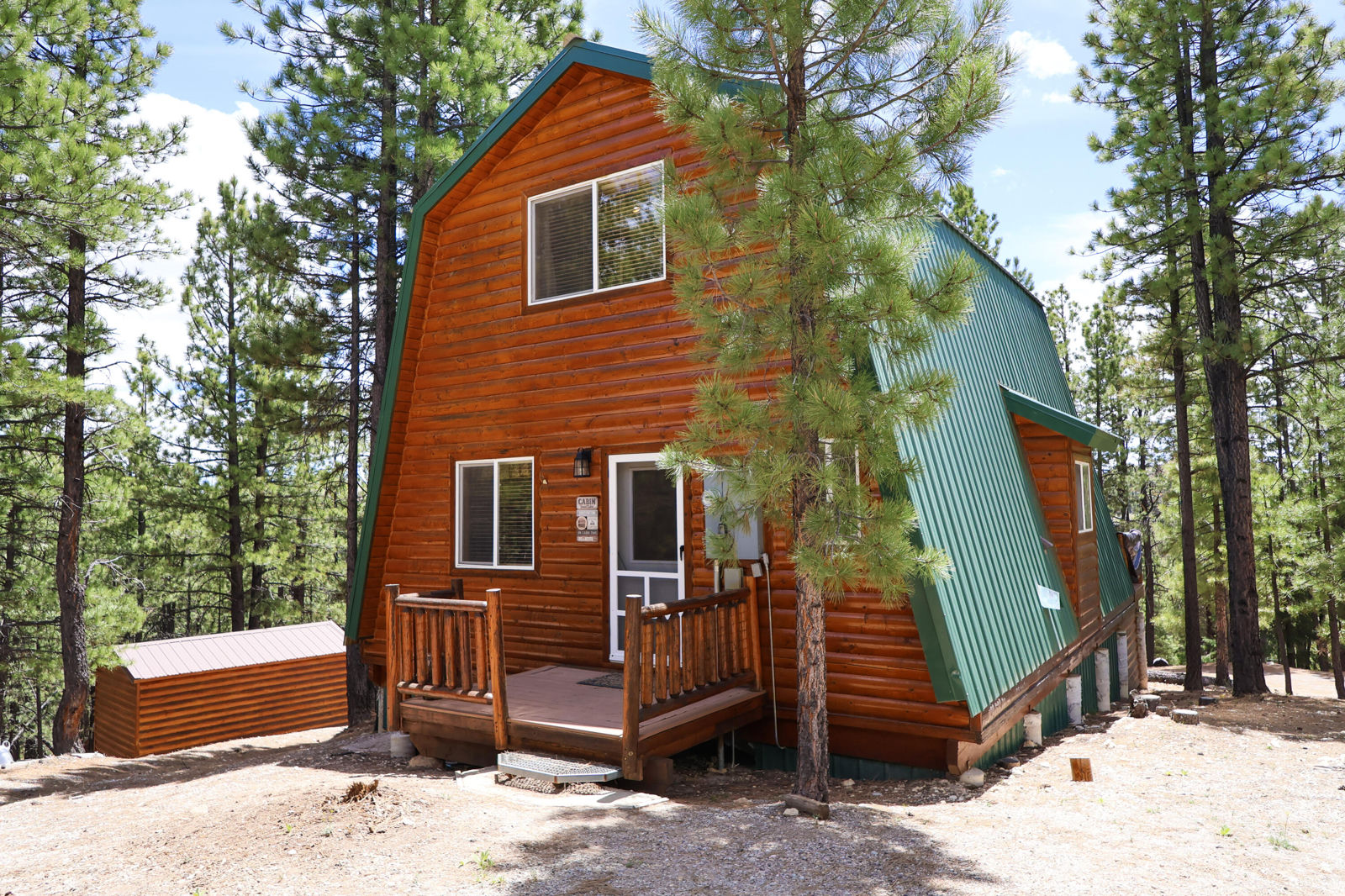 865 N Pine Knoll Loop, Duck Creek Village, photo 3 of 53