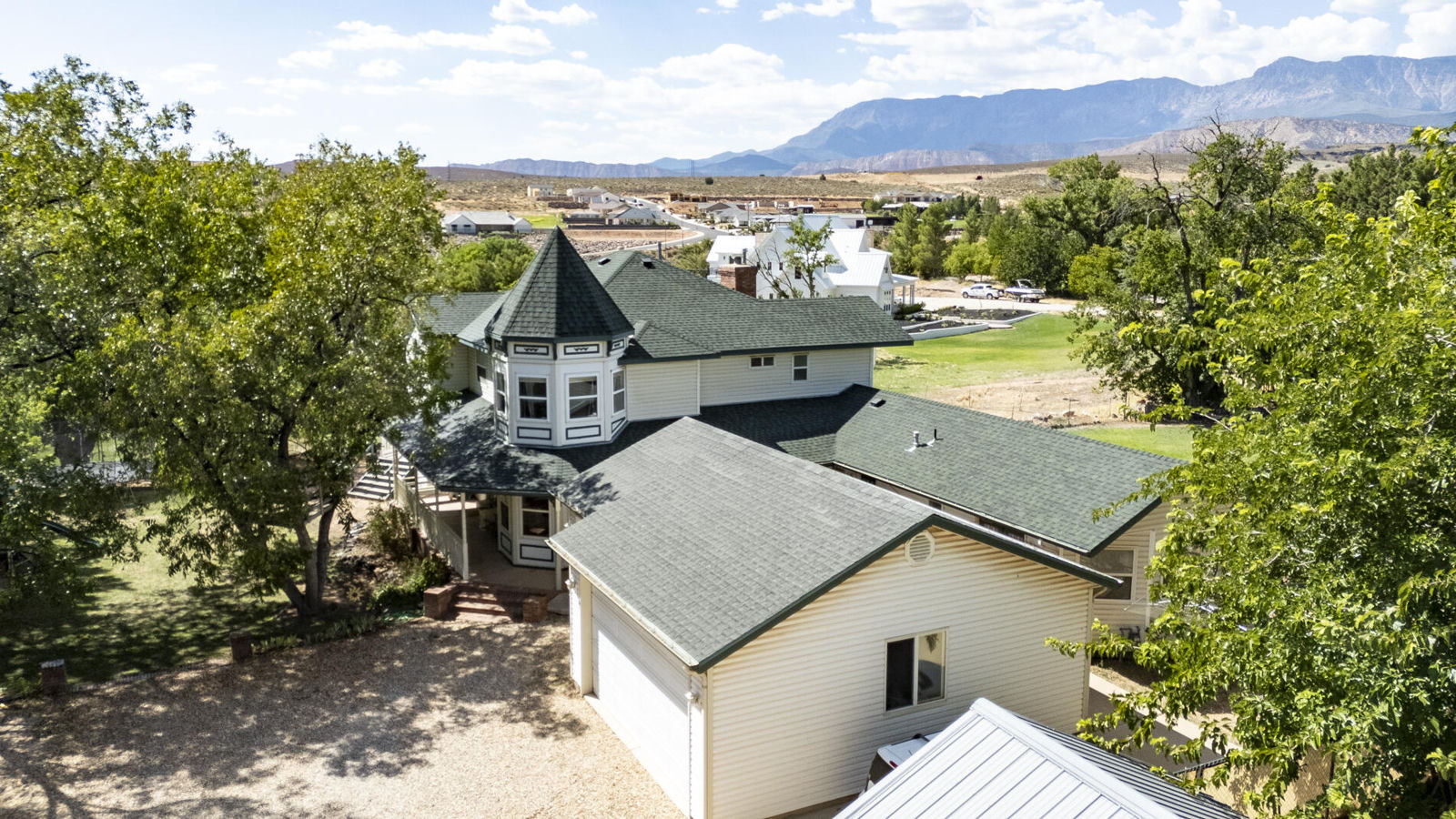 51 N Ash Creek DR, Toquerville, photo 2 of 59