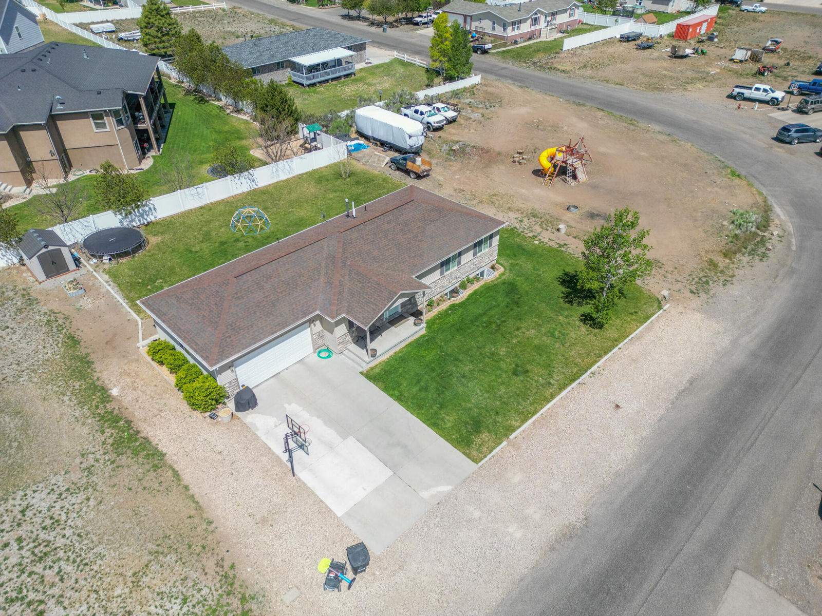 918 S 190 E, Panguitch, photo 5 of 77