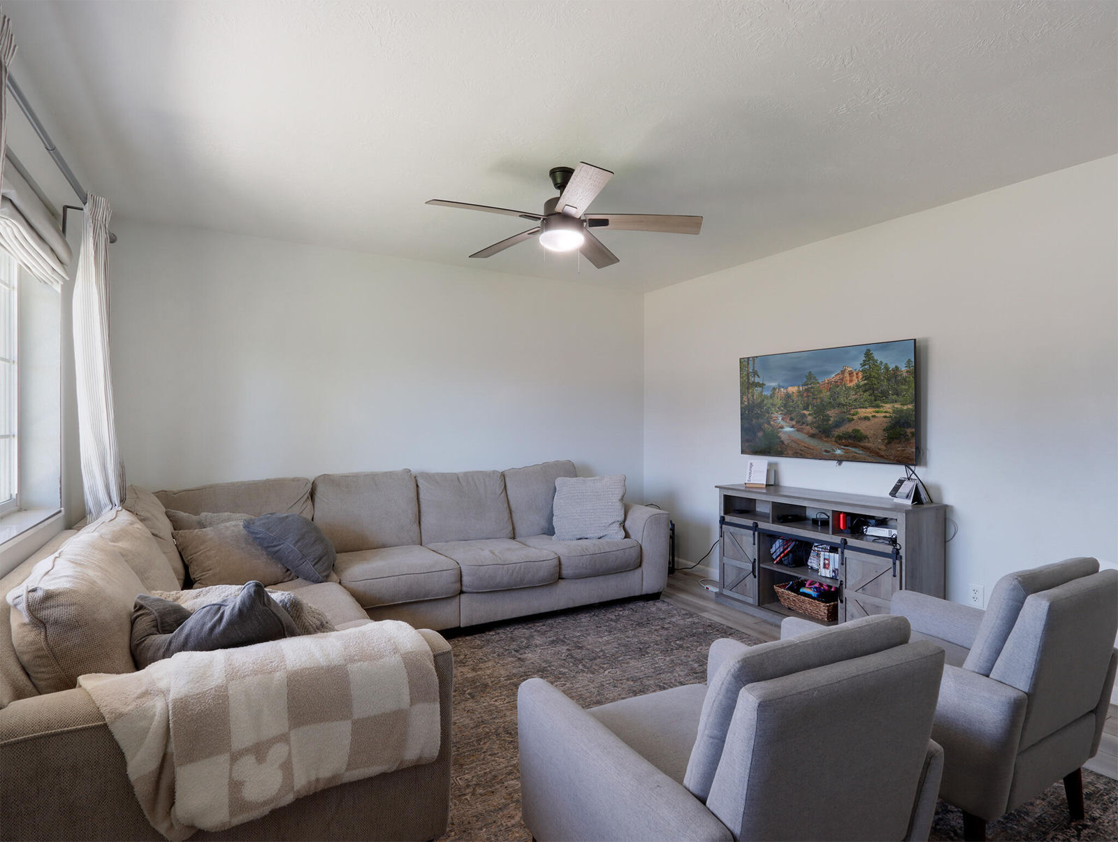 918 S 190 E, Panguitch, photo 53 of 77