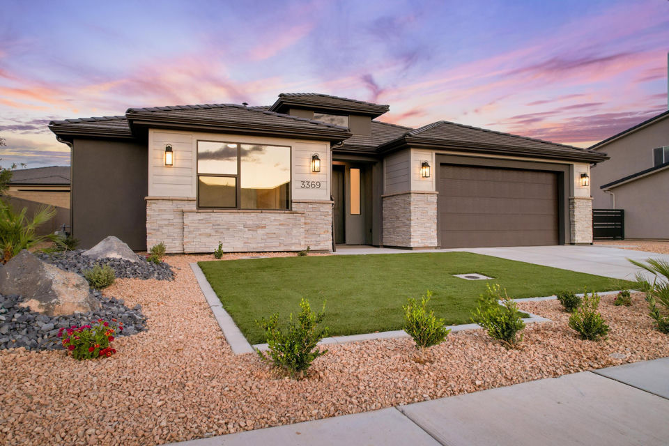 3369 W Palomar, Hurricane