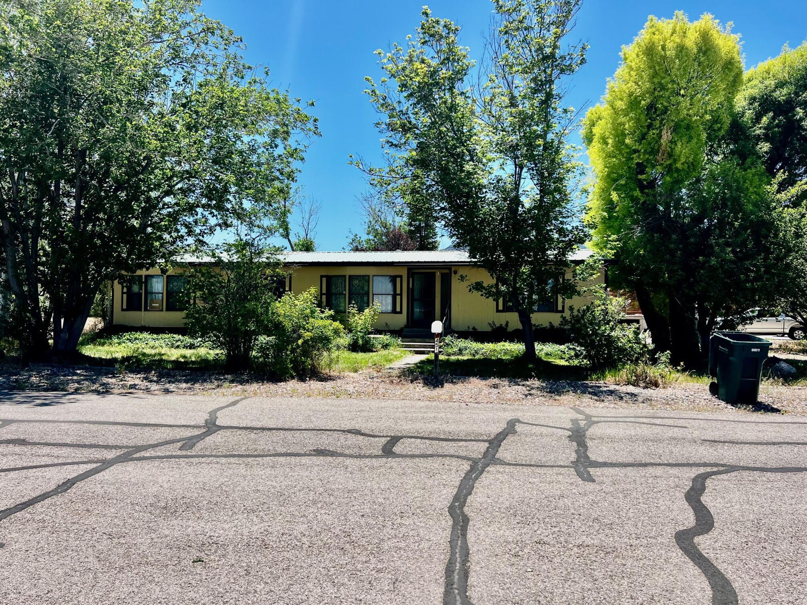 451 W 500 N, Parowan, photo 3 of 24