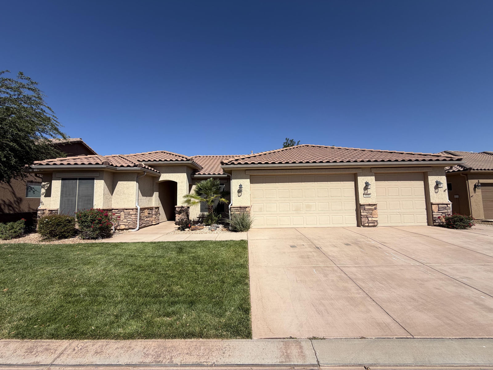 4996 Mosaic DR, St George, photo 5 of 41