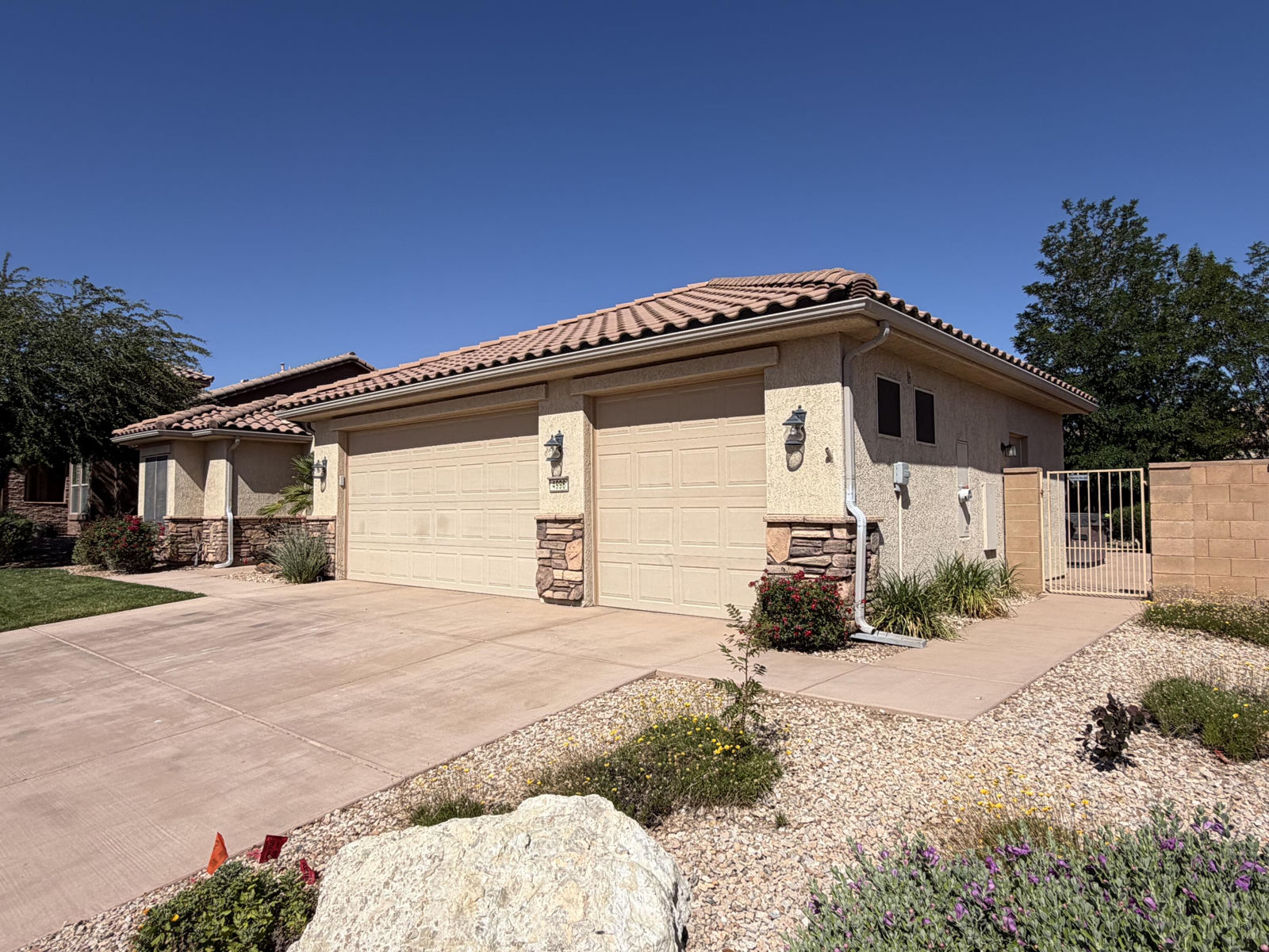 4996 Mosaic DR, St George, photo 7 of 41