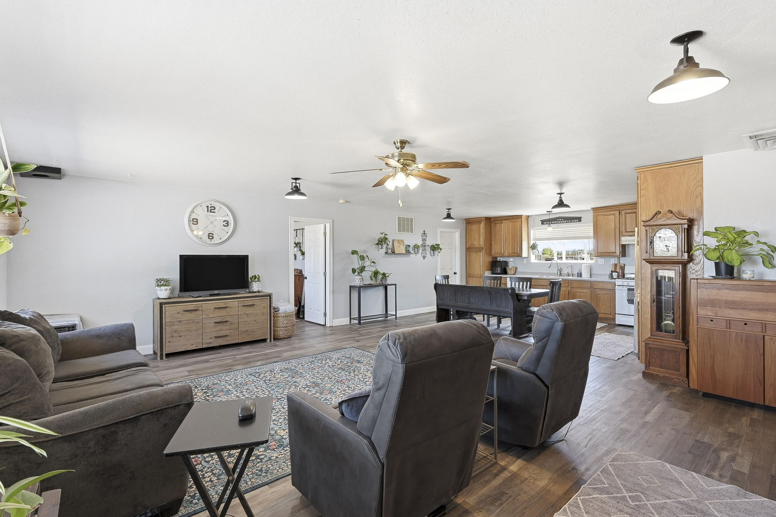 5028 N 2300 W, Cedar City, photo 5 of 64