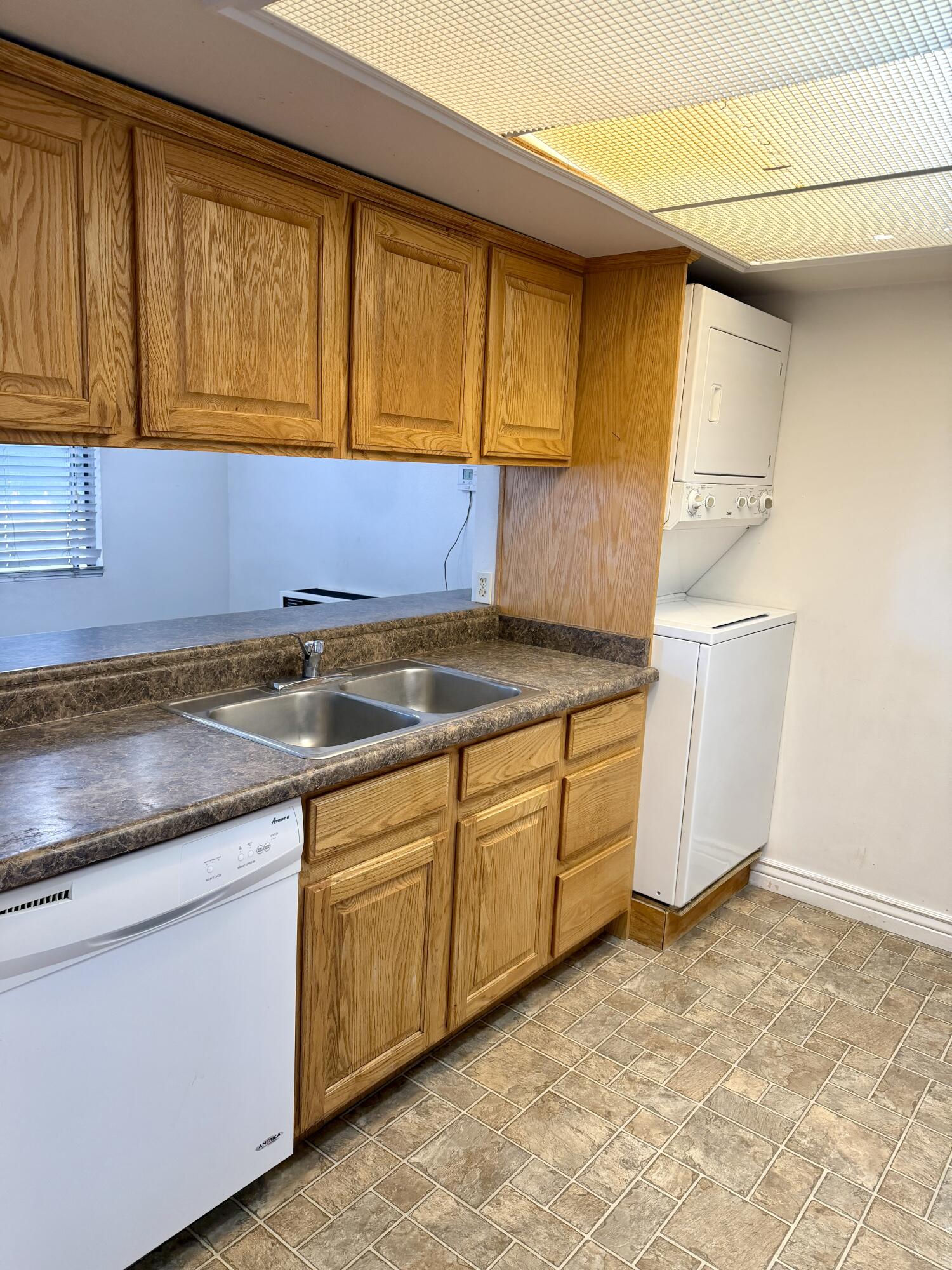 171 N College Way, #8, Cedar City, photo 5 of 18