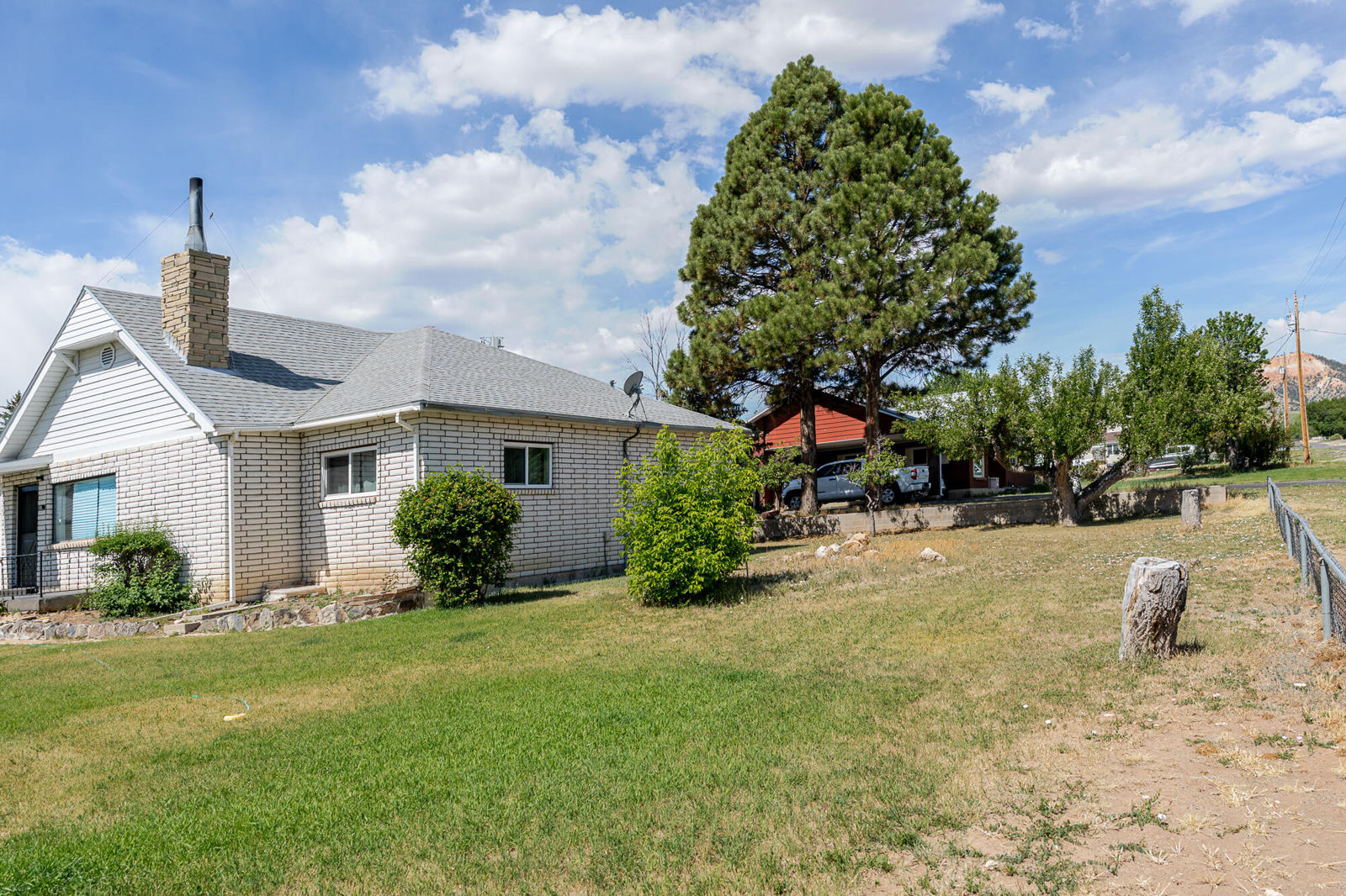81 N 200 W, Tropic, photo 33 of 43